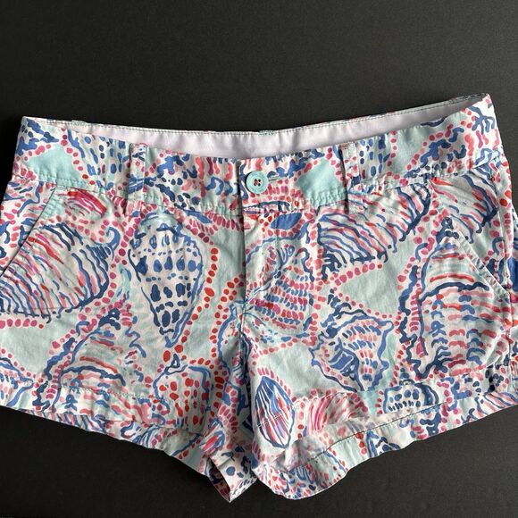 Lilly Pulitzer The Walsh Shorts Shell Me About it Shorts in Size 8 Seashells - Picture 2 of 7